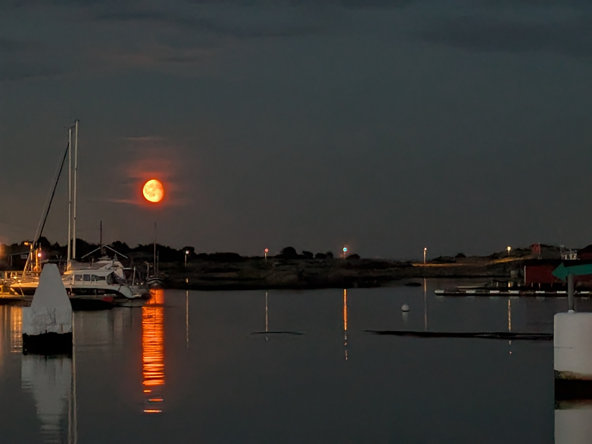 Mond_Hönö